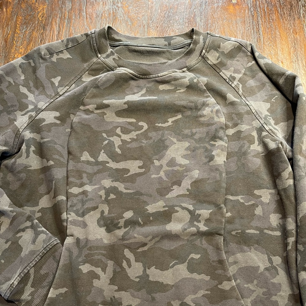 lululemon Scuba Crewneck - BLACK CAMO